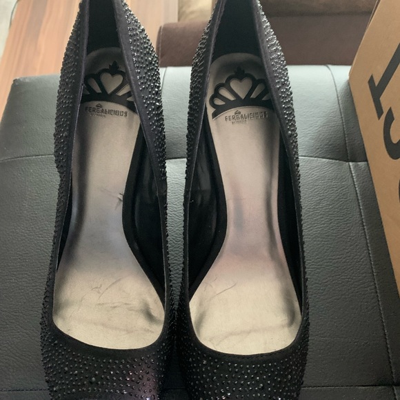 Nice heels only worn a few times. Just don’t wear them anymore. Enjoy them!!!! - Picture 3 of 3